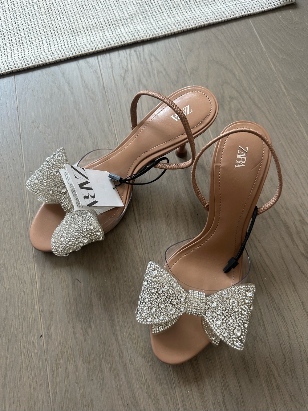 NWT ZARA Crystal Bow Nude Slingback Heels